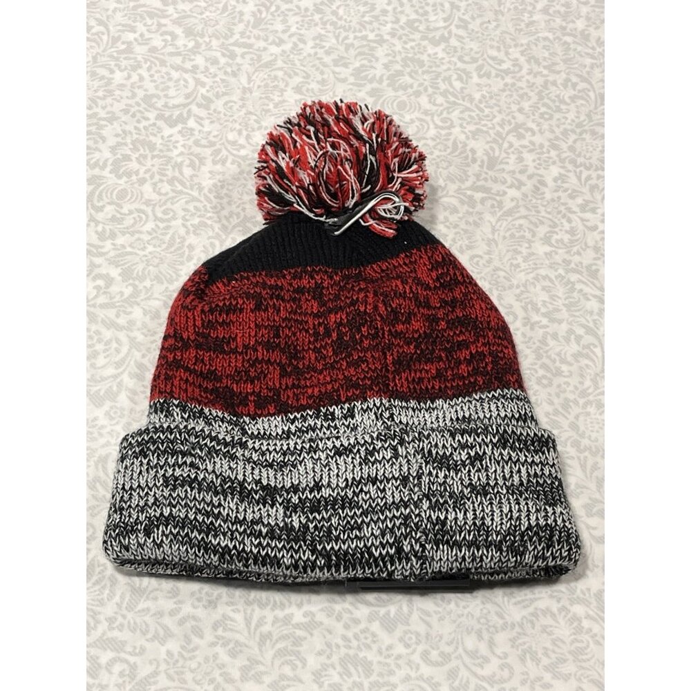 Ultra Game Chicago Bulls NBA Winter Hat Cap Beanie Pom Toboggan Red White NEW - Picture 2 of 7
